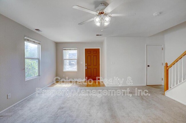 Foto del edificio - 881 Mockingbird Ln