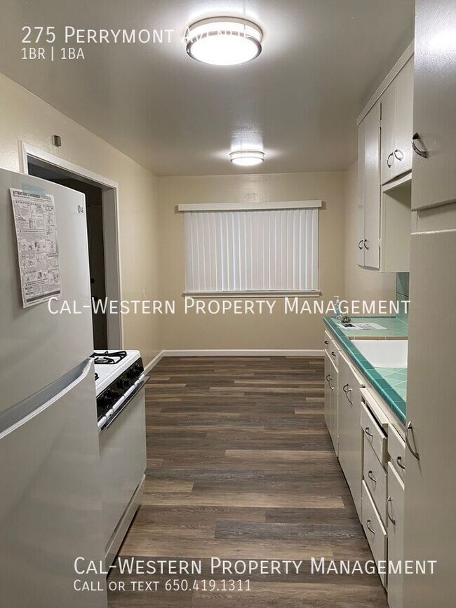 Foto del edificio - 275 Perrymont Ave