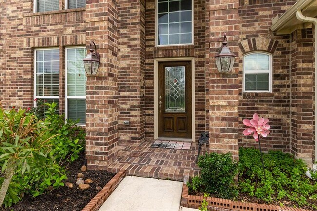 Building Photo - 9515 Franklin Dr