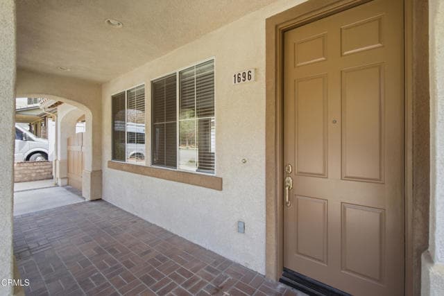 Foto del edificio - 1696 Salt River Ave