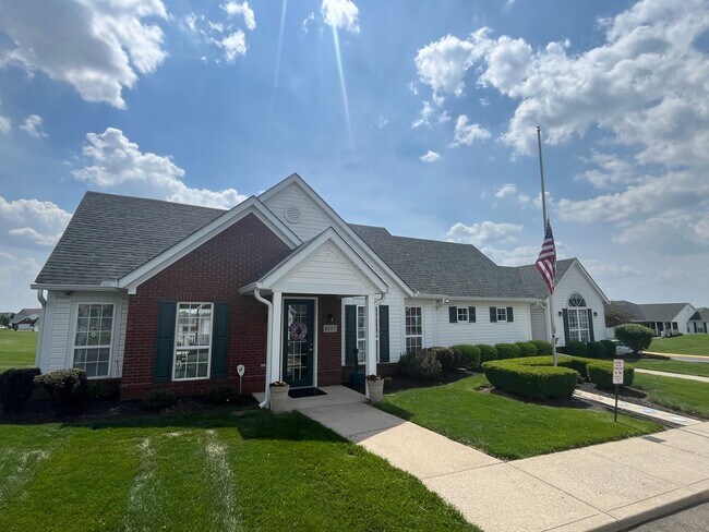 Building Photo - Spacious Condo in Pickerington with Finished Basement & Resort-Style Amenities