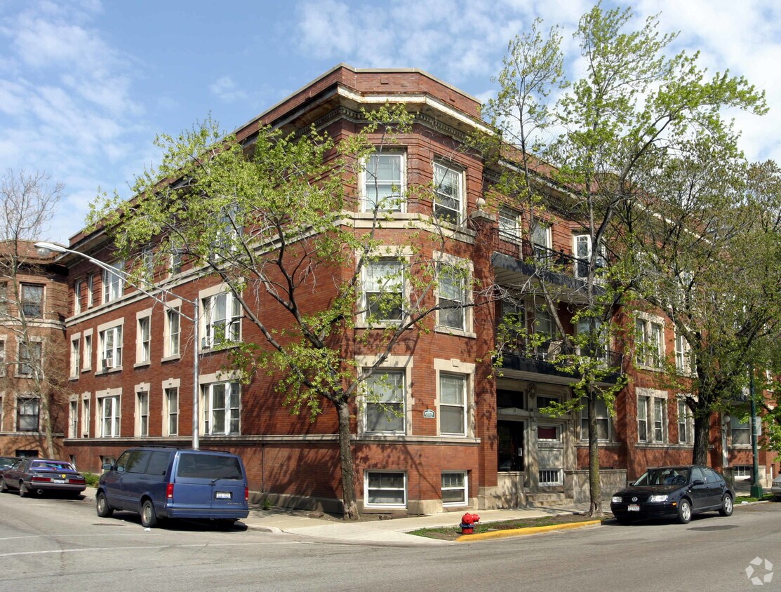 Building - 808-810 W Cuyler Ave