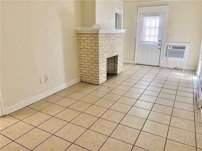 Foto del edificio - 833 11th St N