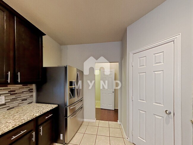 Building Photo - 11801 Kingsville Dr
