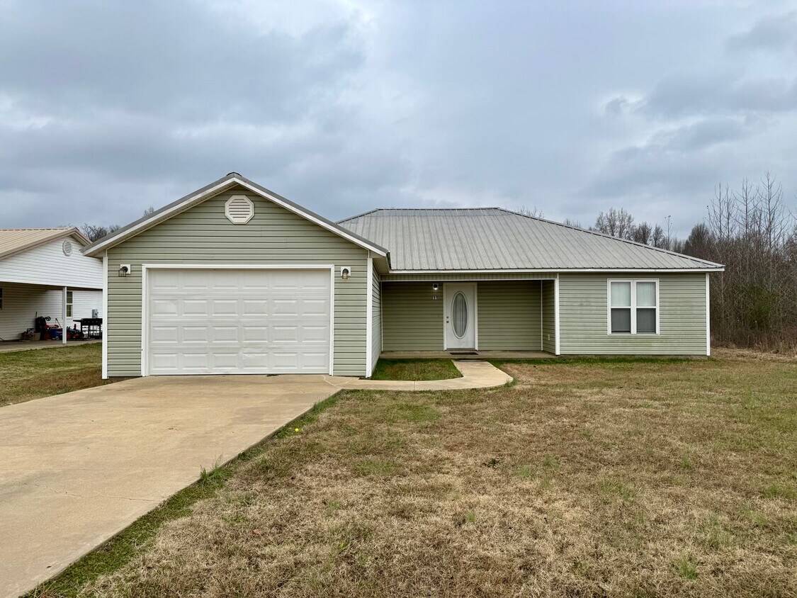 Primary Photo - 3 Bedroom/2 Bathroom Home in Paragould AR - $1,350/month