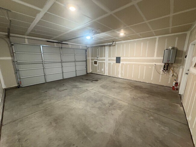 Foto del edificio - Wonderful Home Available Now!