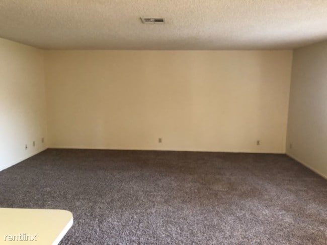 Building Photo - 459 Mesa Blvd