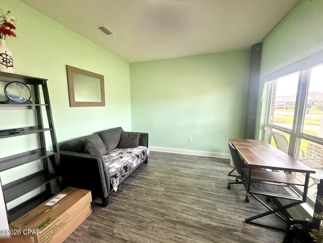 Building Photo - 806 Cason Dr