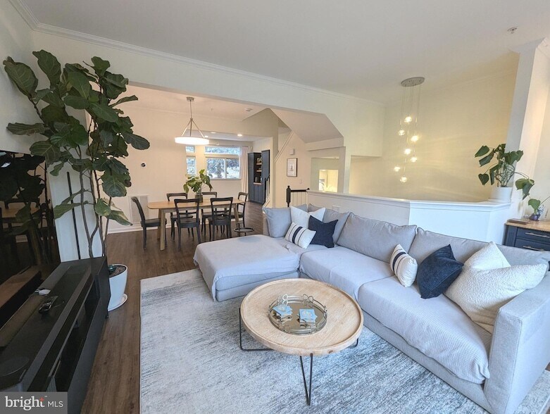 Foto principal - 2922 Huntington Grove Square