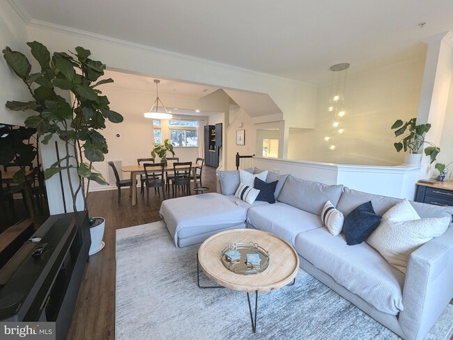 Photo - 2922 Huntington Grove Square Townhome