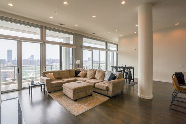 Foto del edificio - 910 W Huron St