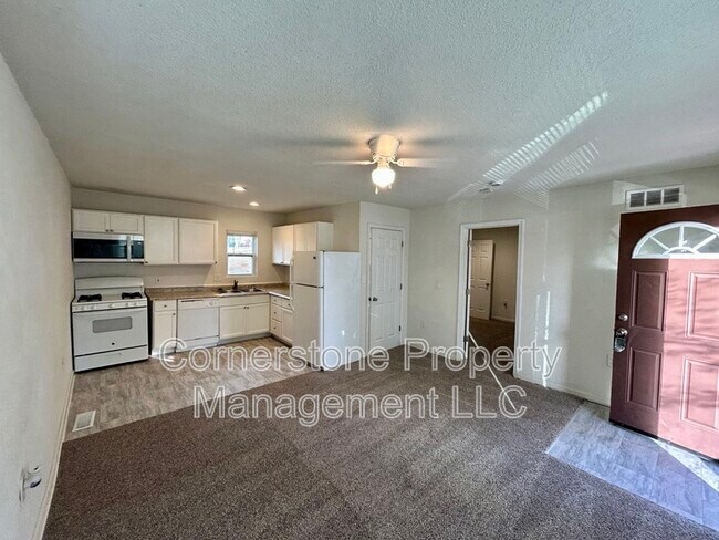 Foto del edificio - 34040 W 84th St