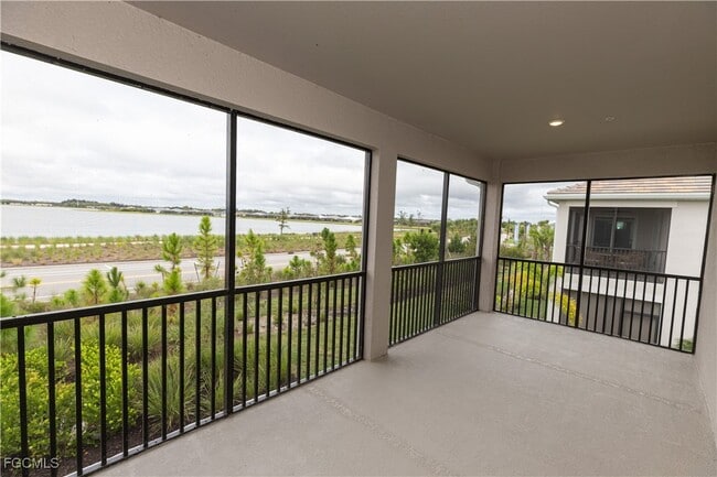 Building Photo - 16572 Kingwood Ln