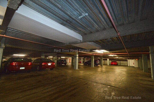 Foto del edificio - 175 Beacon St