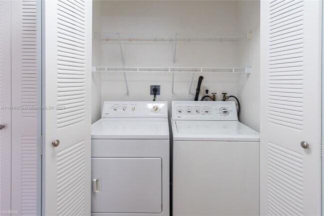 Foto del edificio - 3 br, 2 bath House - 9173 NW 120th Ter