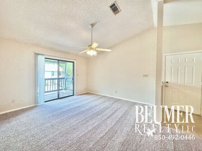 Foto del edificio - 2bd/2ba Condo in Prime Location on Scenic Highway