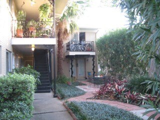 Foto del edificio - 2207 Mimosa Dr