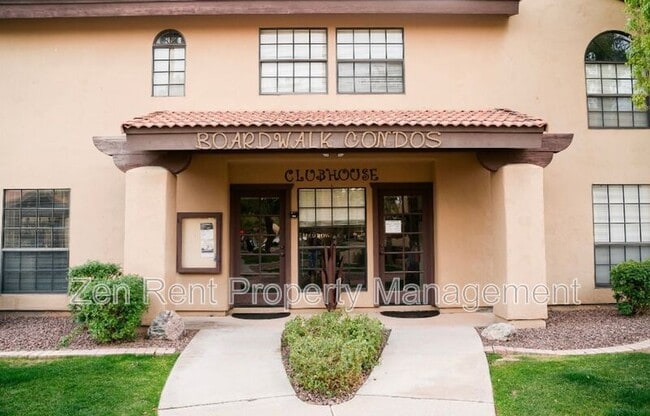 Foto del edificio - 1351 N Pleasant Dr