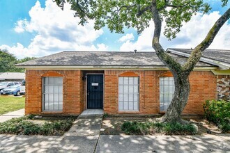 Building Photo - 1935 Campbell Rd