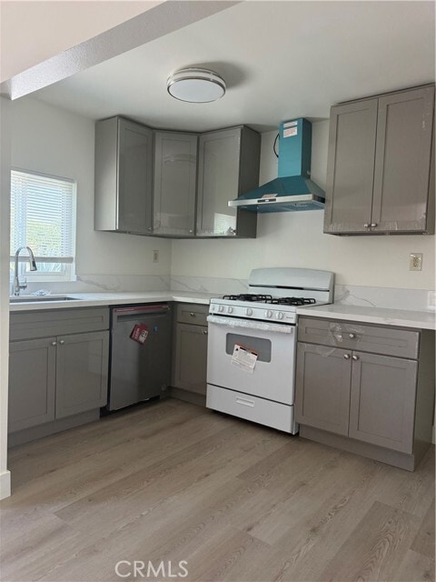 Foto del edificio - 8717 Tilmont Ave