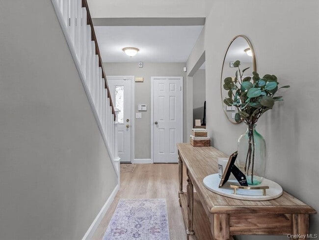 Building Photo - 54 Hidden Ridge Dr