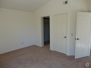 Building Photo - 7113 Lantana Terrace