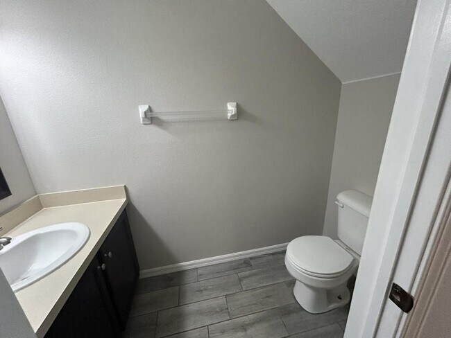 Foto del edificio - 15835 Fishhawk Falls Dr