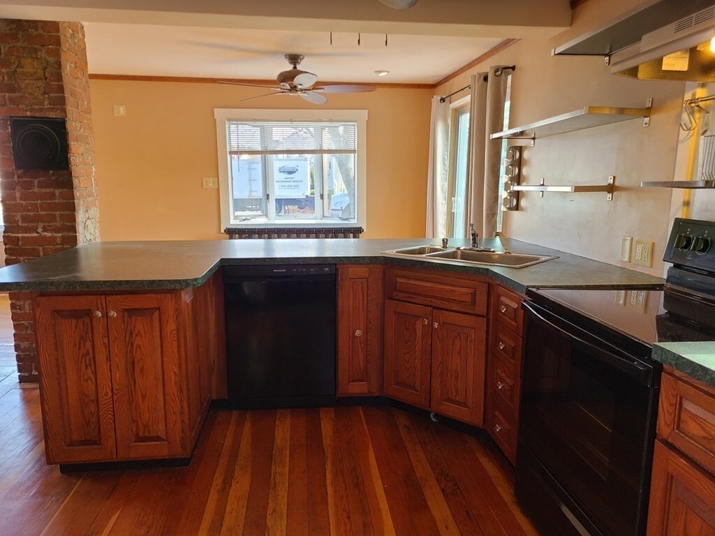 30 South St, Holbrook, MA 02343 House Rental in Holbrook, MA