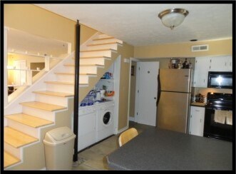 Building Photo - 518 Ledgeview Ct