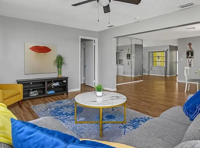 Building Photo - 3538 Silver Pine Ct