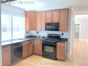 Building Photo - 133 Boston Ave