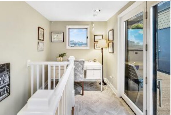 Foto del edificio - 1032 N Crosby St