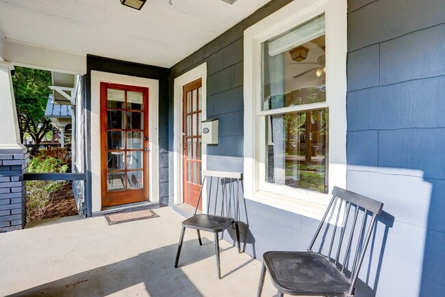 Building Photo - 530 Frasier St