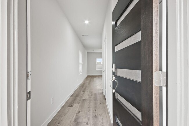 Foto del edificio - 227 Brazen Forest Trl