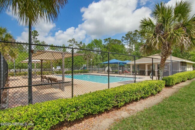 Foto del edificio - 11212 Belmont Oaks Dr