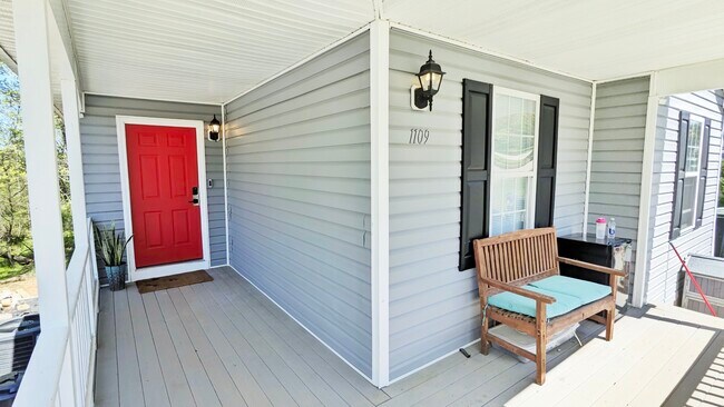 Building Photo - 1109 Thelonious Dr