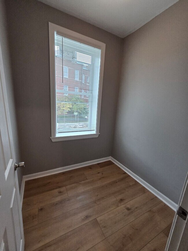 Foto del edificio - 3014 Pennsylvania Ave