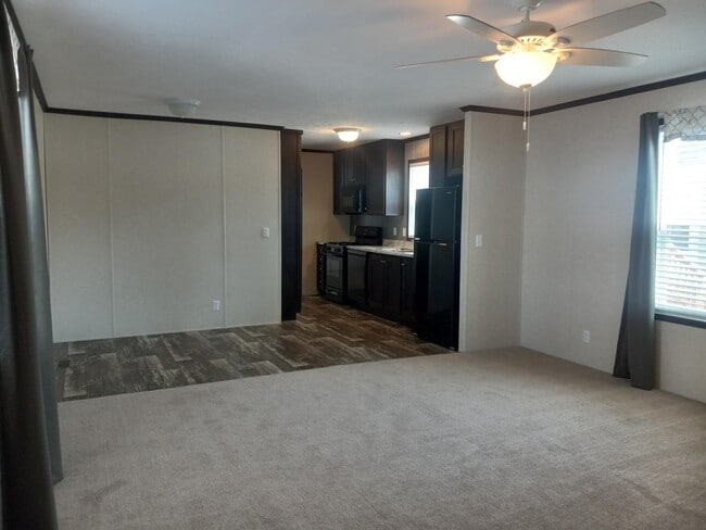 Building Photo - 253 Magnolia Pl