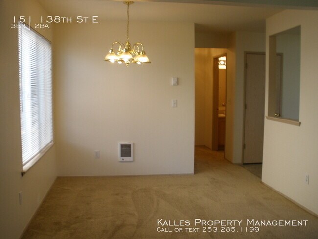 Foto del edificio - Parkland 3 Bd 2.5 Ba Townhome