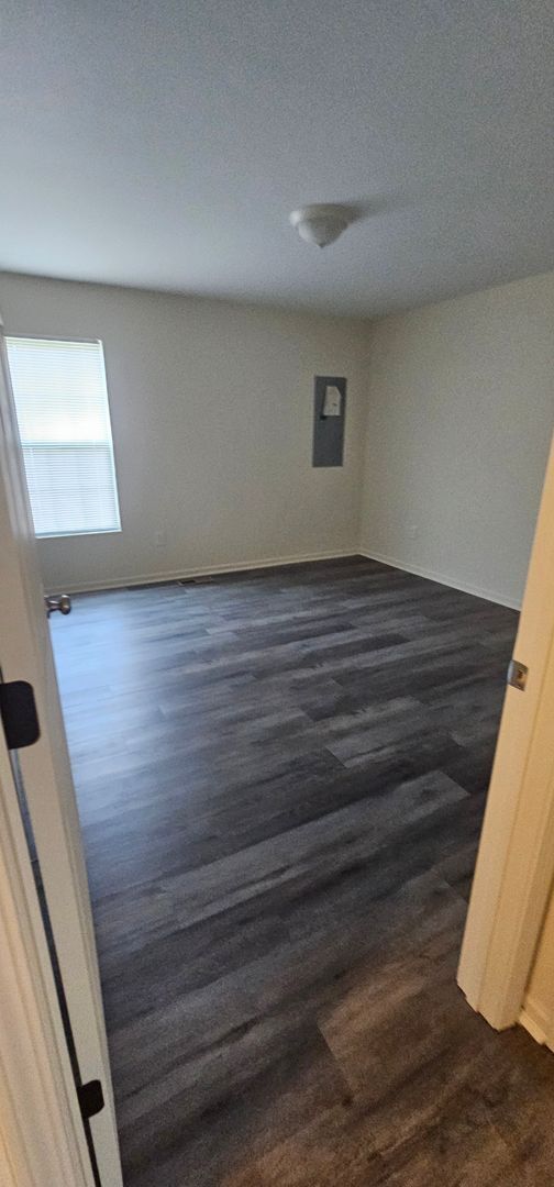 Foto del edificio - 3 BED 2 BATH!