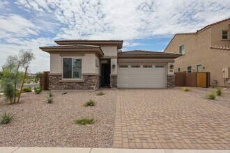 Building Photo - 7665 W Smoketree Dr