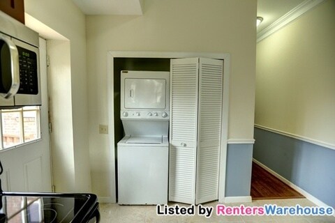 Building Photo - 2319 Venable St