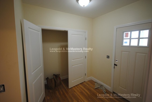 Building Photo - 84 Litchfield St