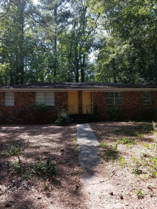 6390 Raymond Ter, Union City, GA 30291 Room for Rent in Union City