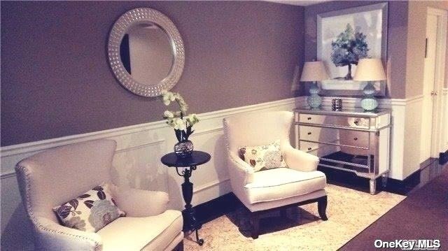 Foto del edificio - 141-16-141-84 84th Dr