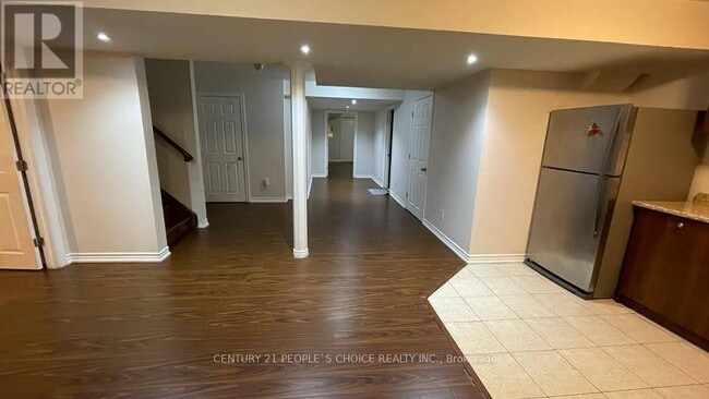 Building Photo - 6 Bandera Dr