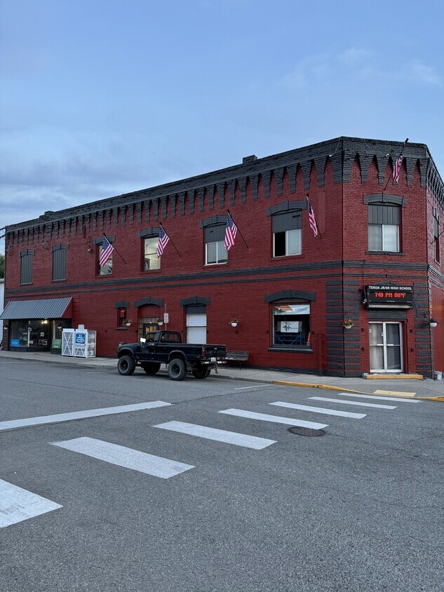 Primary Photo - 102 S Crosby St