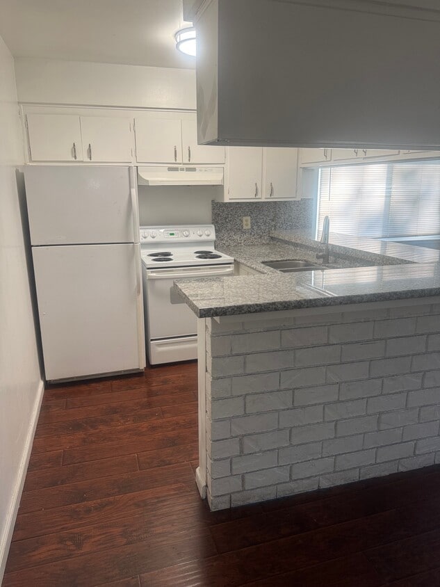Building Photo - 5528 Keoncrest Cir