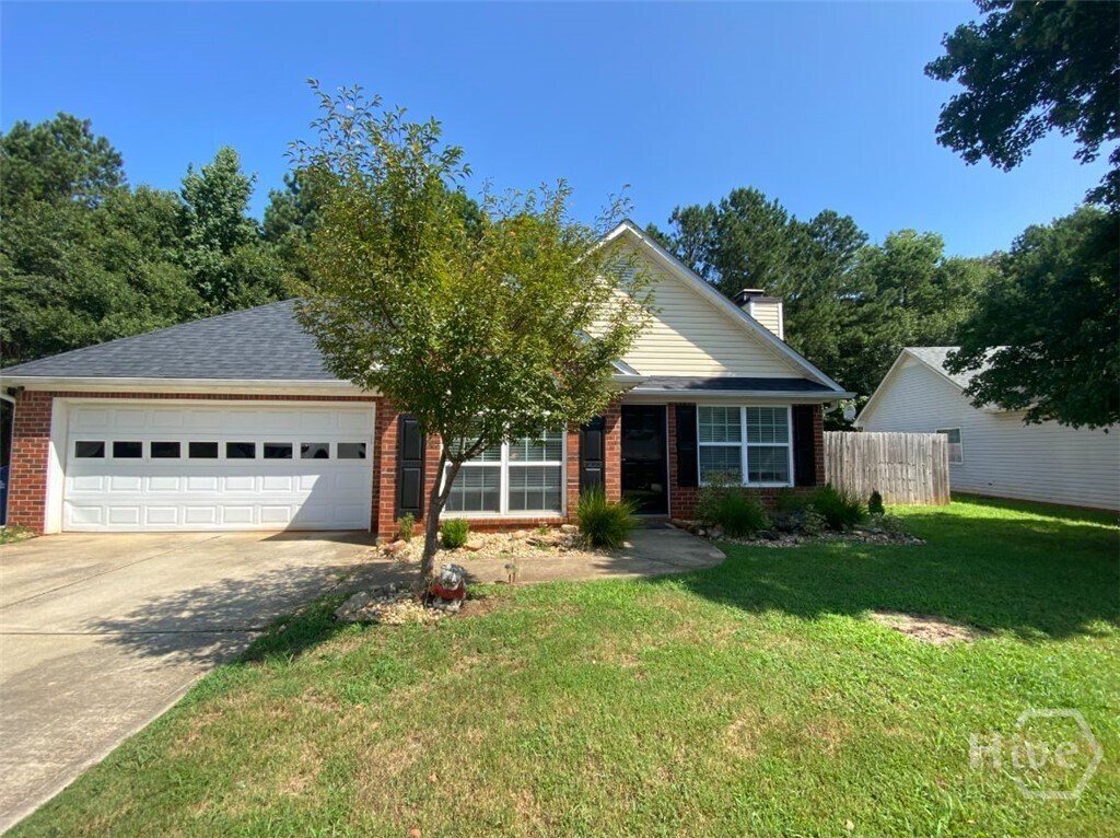 Foto principal - 312 Tall Pine Ln