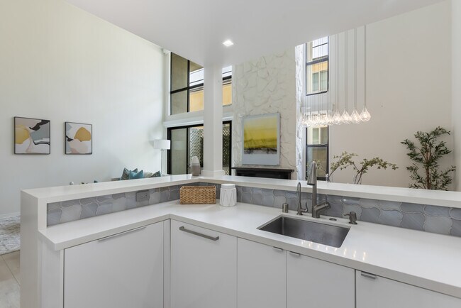 Foto del edificio - 1007 S Catalina Ave